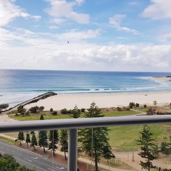 Blue C Coolangatta, hotel in Gold Coast
