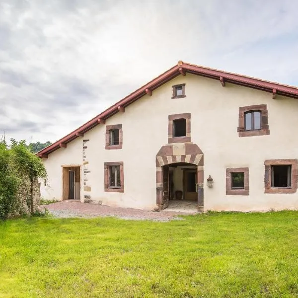 joangi, Hotel in Uhart-Cize