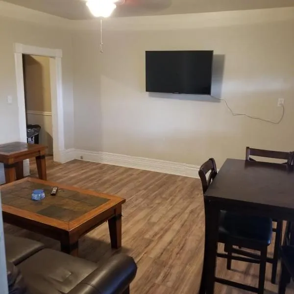 500/502 W 23rd St, Hotel in Cheyenne