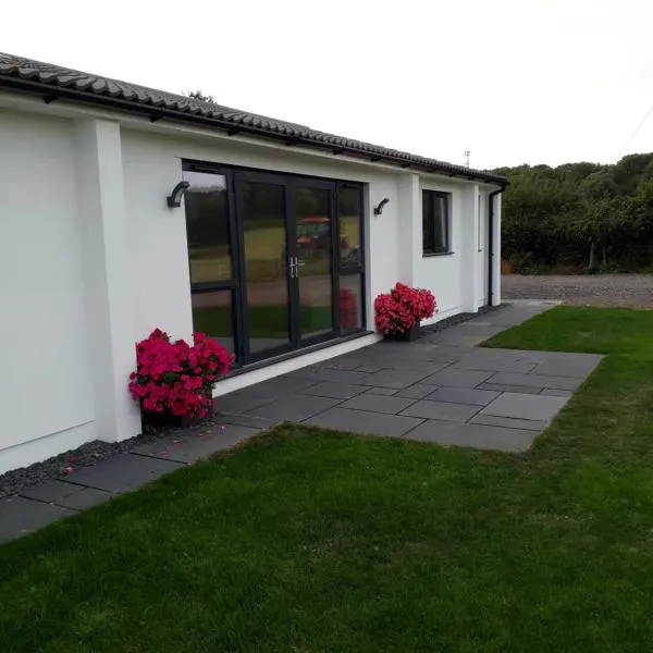 Foxholes Accommodation, hotel in Bristol