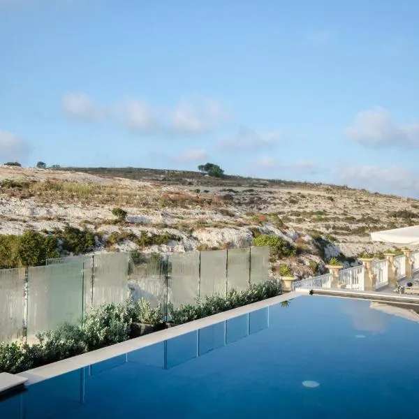 Cesca's Boutique Hotel – hotel w mieście Xlendi