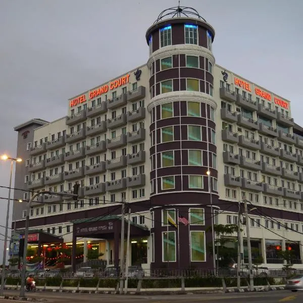 Grand Court Hotel, hotel v destinaci Teluk Intan