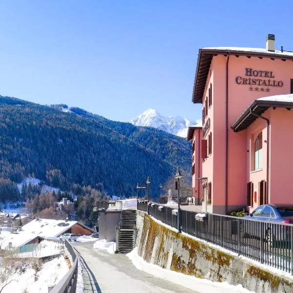 Hotel Garnì Cristallo, hotel v destinaci Ponte di Legno