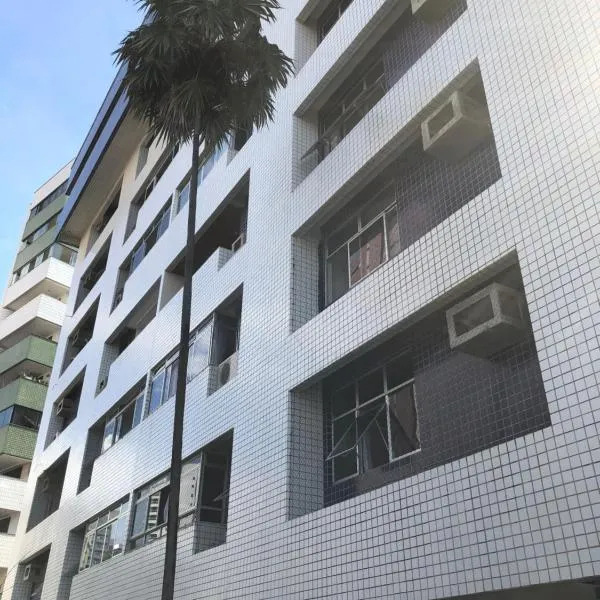 Apto próximo ao Shopping Iguatemi e Centro de Eventos, hotel in Fortaleza