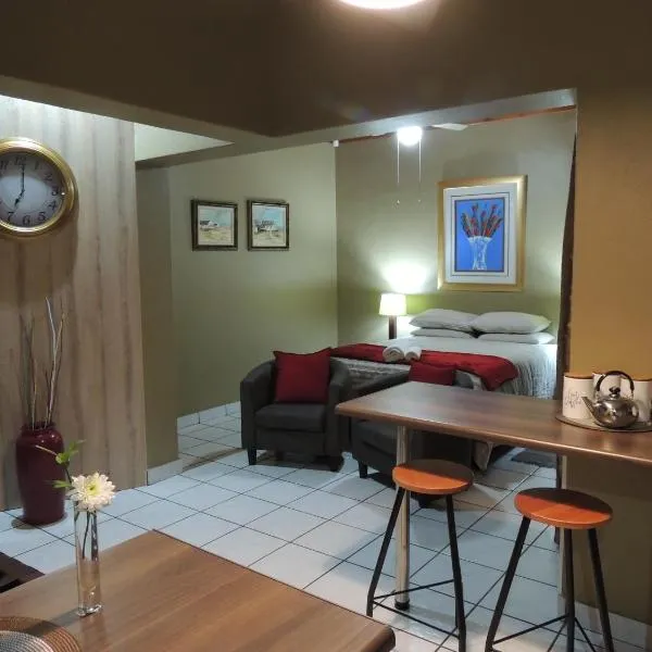 Hullabaloo selfcatering sleepover, готель у місті Lichtenburg