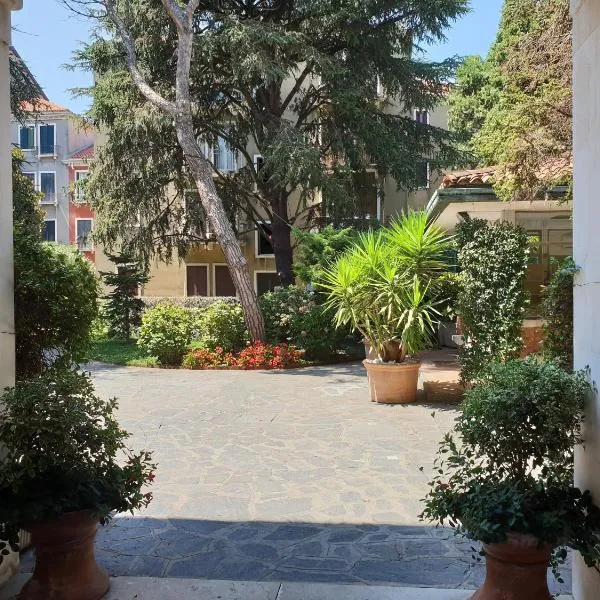 Patch of Eden, hotel in Venice