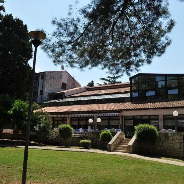 Hotel Flores, Hotel in Poreč