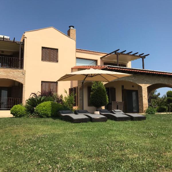 M Varkes Villa