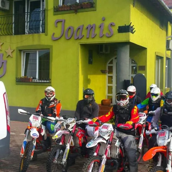 Motel Ioanis, hotell i Mîndruloc