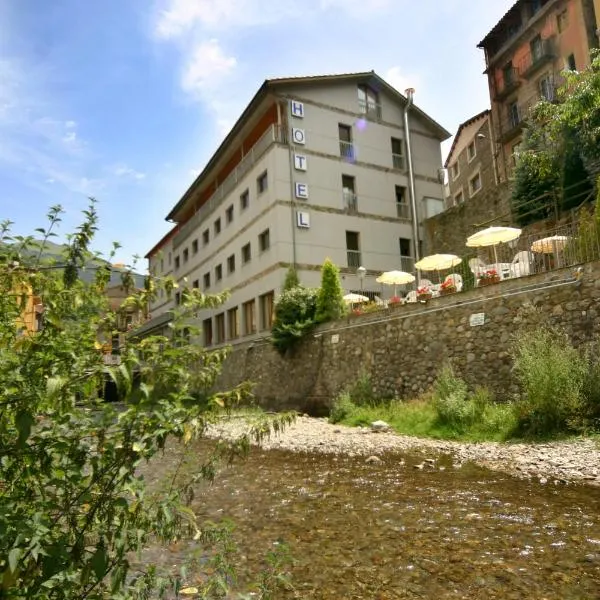 Hotel Sant Antoni, ξενοδοχείο σε Ribes de Freser