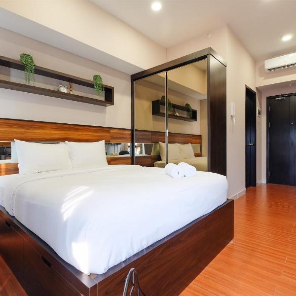 Luxurious Studio Apartment at Casa De Parco By Travelio