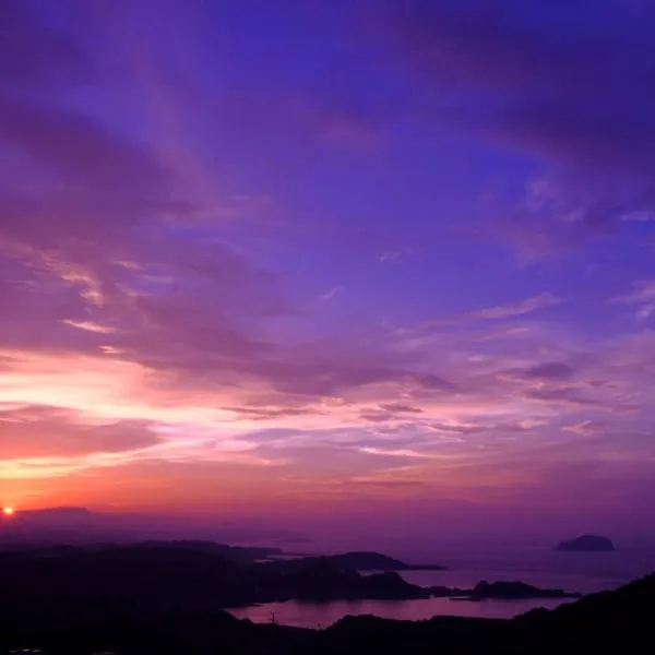 Corner Inn九份住宿I 小角落民宿I 機車租借I日夜間導覽, hotel v destinaci Ťiou-fen