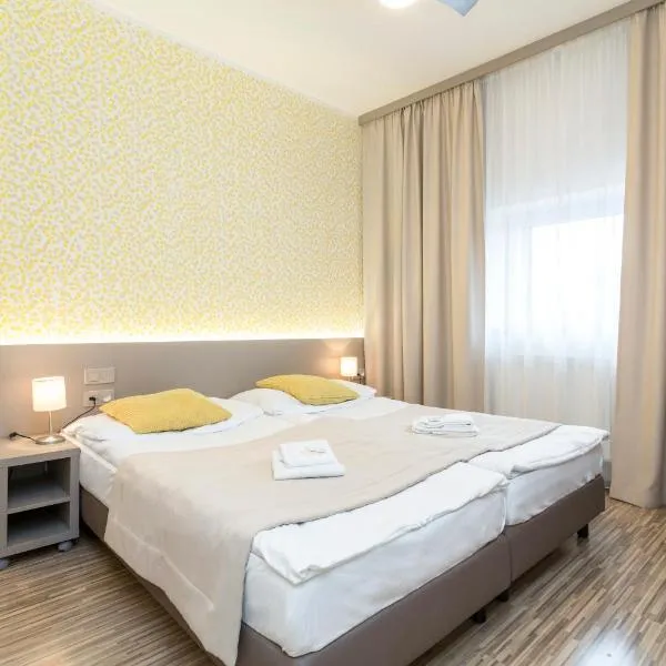 Pension Akat, hotel in Prague