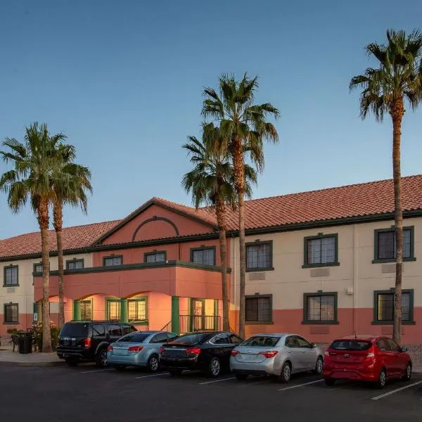 Baymont by Wyndham Phoenix I-10 near 51st Ave, hotel in Phoenix