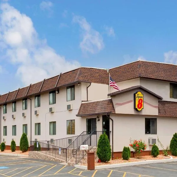 Super 8 by Wyndham Ogden, Utah, hotel in Ogden