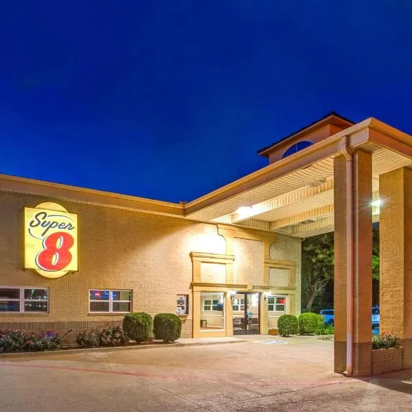Super 8 by Wyndham Richardson Dallas, hôtel à Richardson