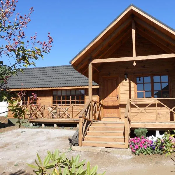 L'Emiliano Cabañas-Ristorante, hotel in Capitán Pastene