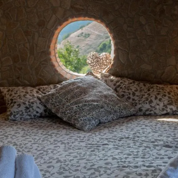 Guarda Che Luna, hotel v destinaci Sasso di Castalda