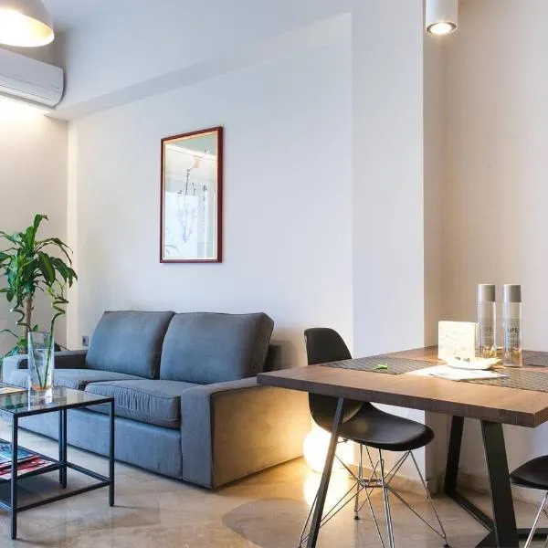 TONI'S Home for couples or business Travellers 1BD, hotel em Atenas