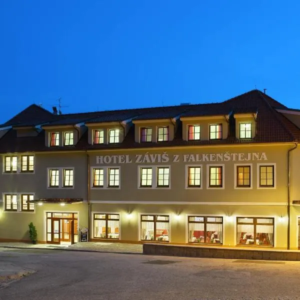 Záviš z Falkenštejna, Hotel in Hluboká nad Vltavou