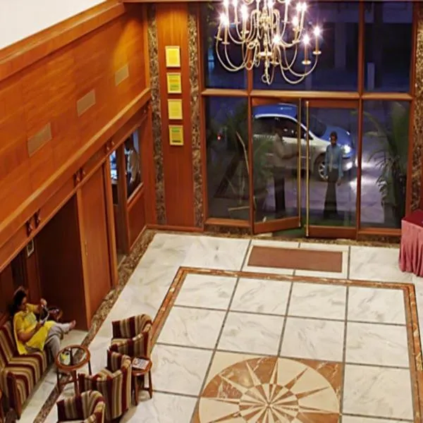 Comfort Inn President Near Ahmedabad Junction Station，位于艾哈迈达巴德的酒店