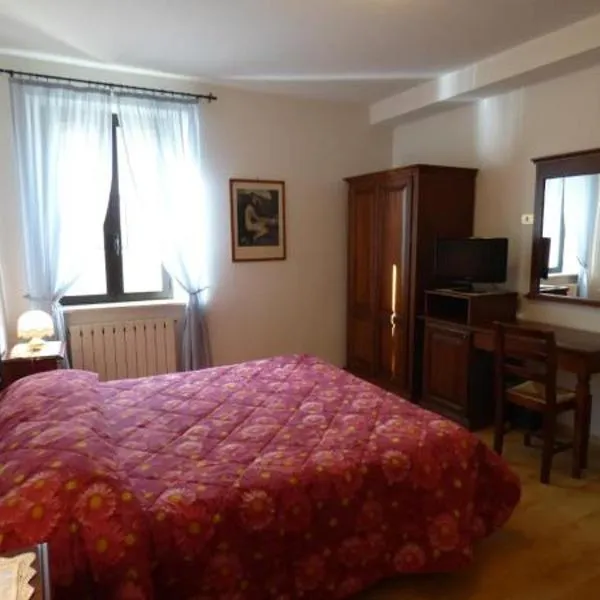 " Il Bersagliere " Dependance Hotel la Pace, hotel in Asciano