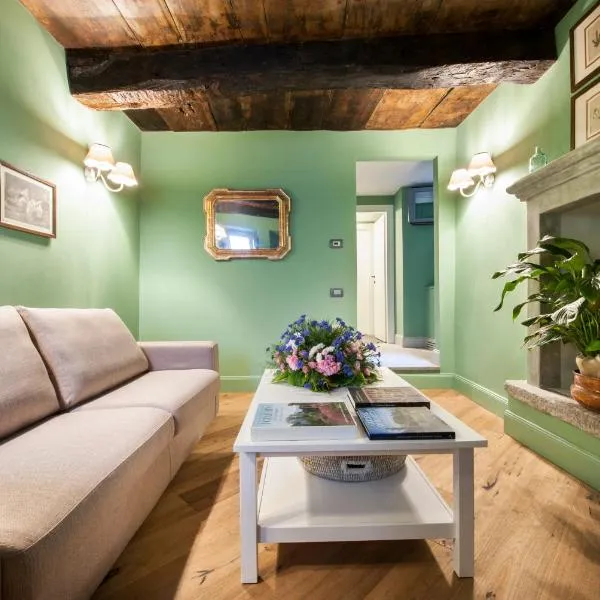 Isola Bella Apartments - Via Villa 9, ξενοδοχείο στη Στρέσα