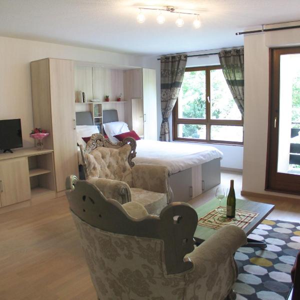 Love nest munster