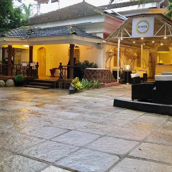 Bedrock Boutique Hostel, khách sạn ở Baga