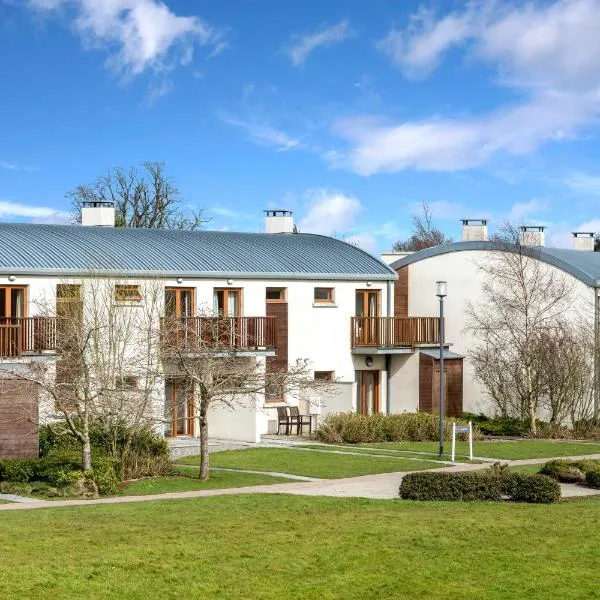 The Johnstown Estate Lodges, hotel in Enfield