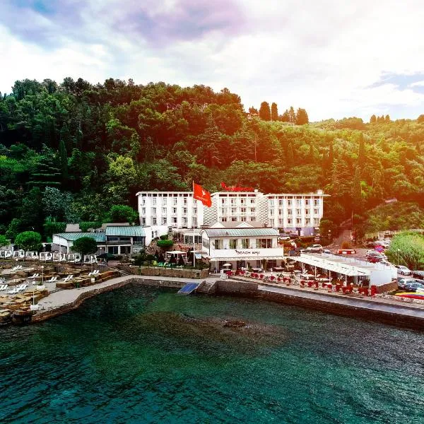 Barbara Piran Beach Hotel, hotel in Piran