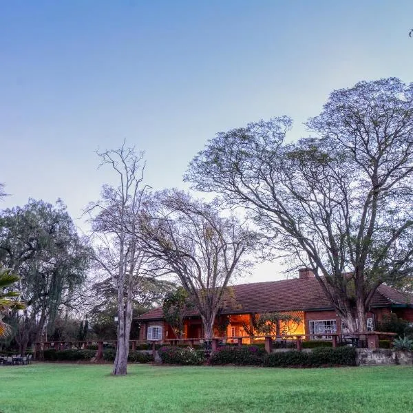 Jacaranda Lake Elementaita Lodge, hotel v destinaci Gilgil