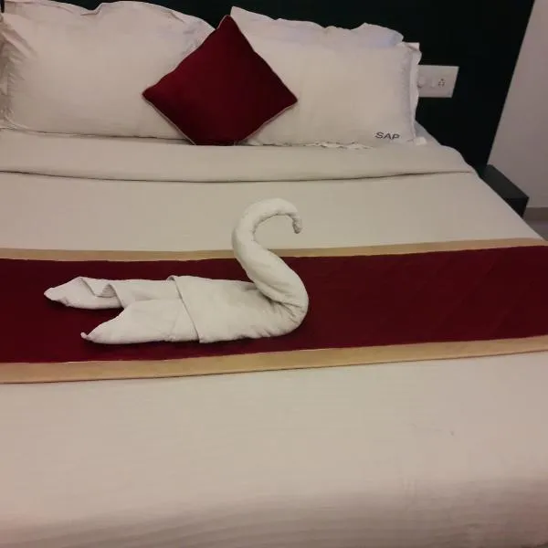 SAP Golden Grande Electronic City, hotel in Bangalore