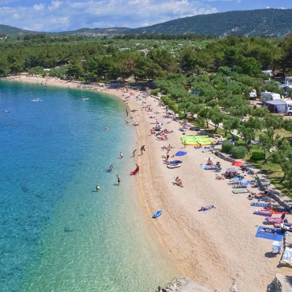 Mobile Homes Camping Kovačine, hotel a Cres