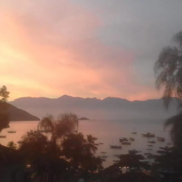 Hospedagem ocean view ilha g, Hotel in Vila do Abraão