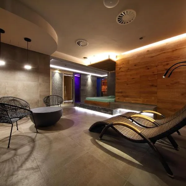 Apartmány Terasy Café，位于利贝雷茨的酒店