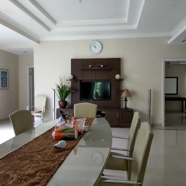 Puri Ratna Joewita, ξενοδοχείο σε Fort Van Der Capellen