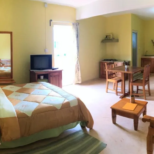 Le Rosier, ξενοδοχείο σε Trou dʼ Eau Douce