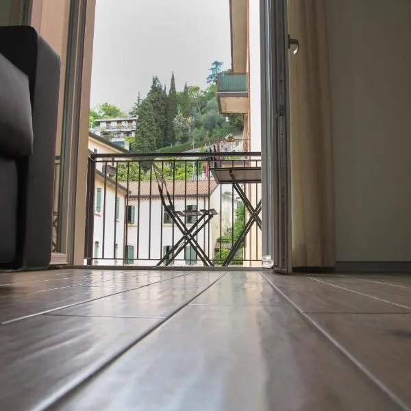 Bilocale Mameli, hotel v destinaci Verona