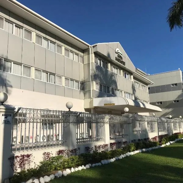 Hotel Morobe, hotell Laes
