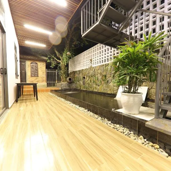 Hill Bungalow, hotel v destinaci Hue