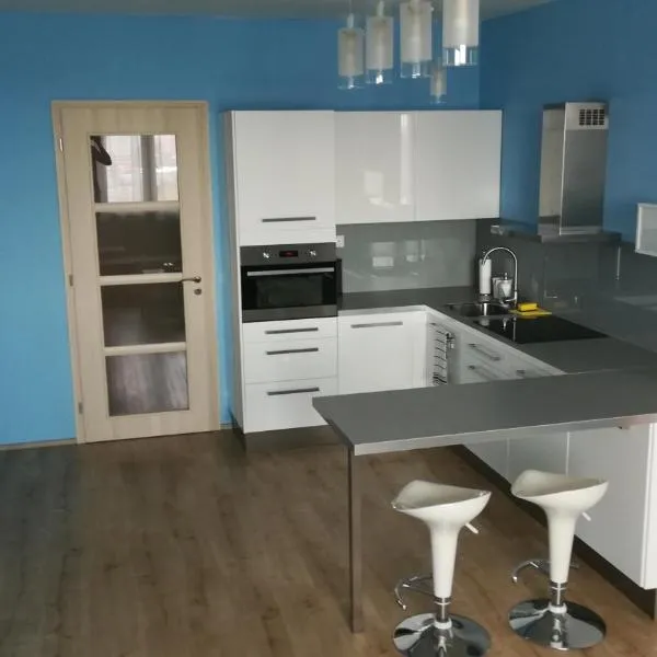 Big Apartment 291 - Rezidence Eliska Prague 9, hotel v Praze