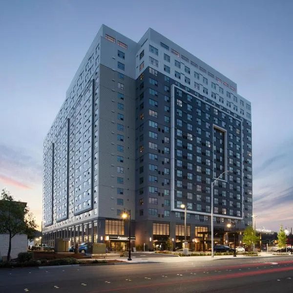 Hotel Interurban Seattle Airport SeaTac，位于塔奇拉的酒店