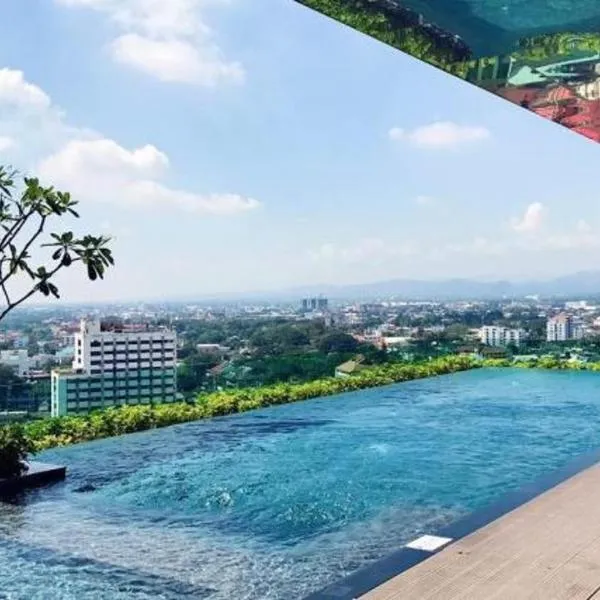 The Astra Luxury Condo in Town, hotel in Chiang Mai