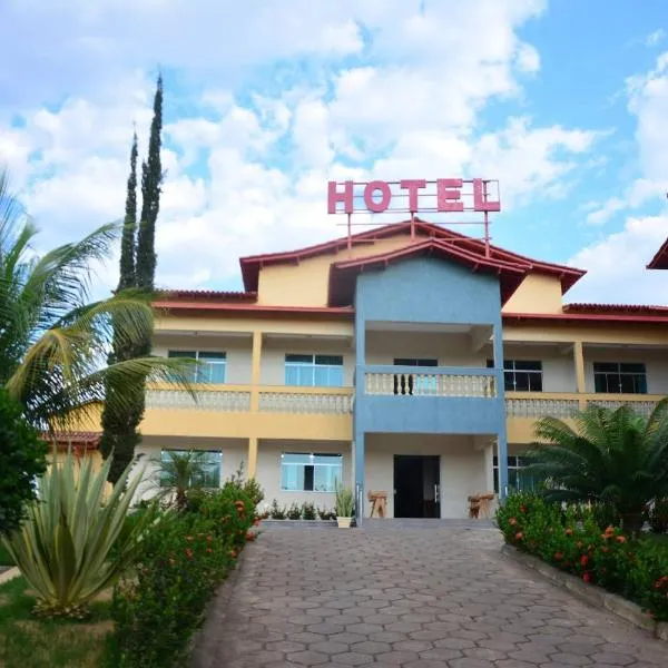 Hotel Renascer Palace, готель у місті Салінас