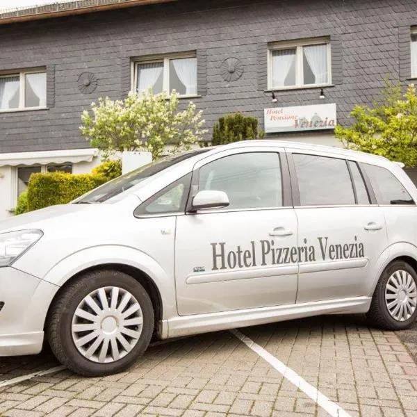 Hotel Pizzeria VENEZIA, hotel in Sohren