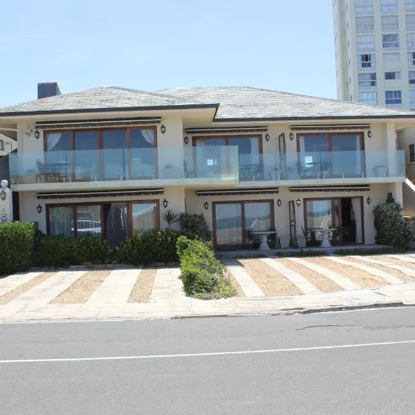 珍宝山住宿加早餐旅馆，位于布鲁堡史特兰的酒店