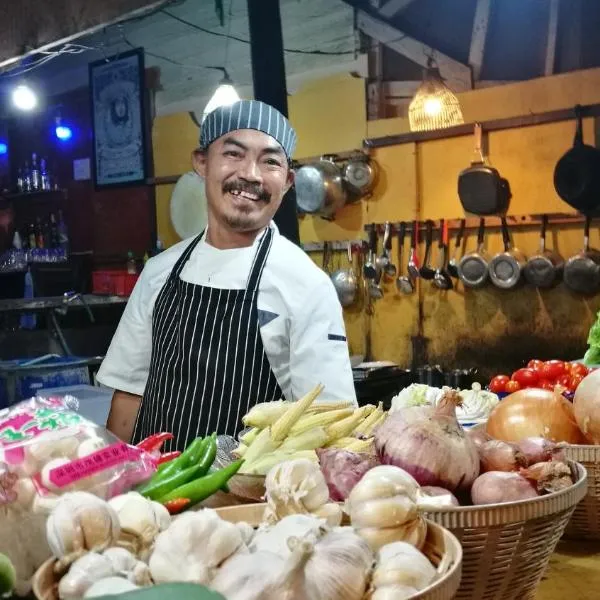 PP Red Tuna Hut, ξενοδοχείο σε Phi Phi Don