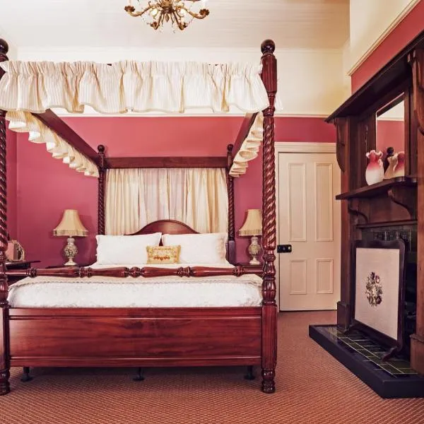 Kurrara Historic Guest House、カトゥーンバのホテル