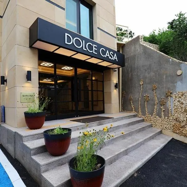 Namyangju Bukhangang dolcecasa hotel，位于Namyangju的酒店